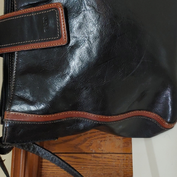 Piero Vintage Leather Crossbody Bag - Picture 3 of 16